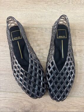 Dolce Vita Women's black/gray Lattice Jelly Flats